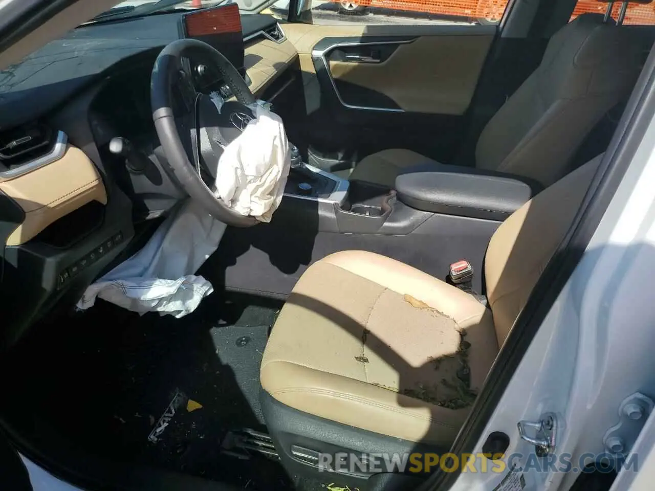 7 Photograph of a damaged car 4T3D6RFV0RU141313 TOYOTA RAV4 2024