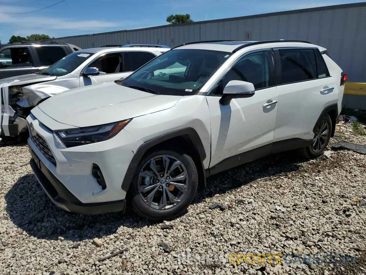 1 Photograph of a damaged car 4T3D6RFV0RU142204 TOYOTA RAV4 2024