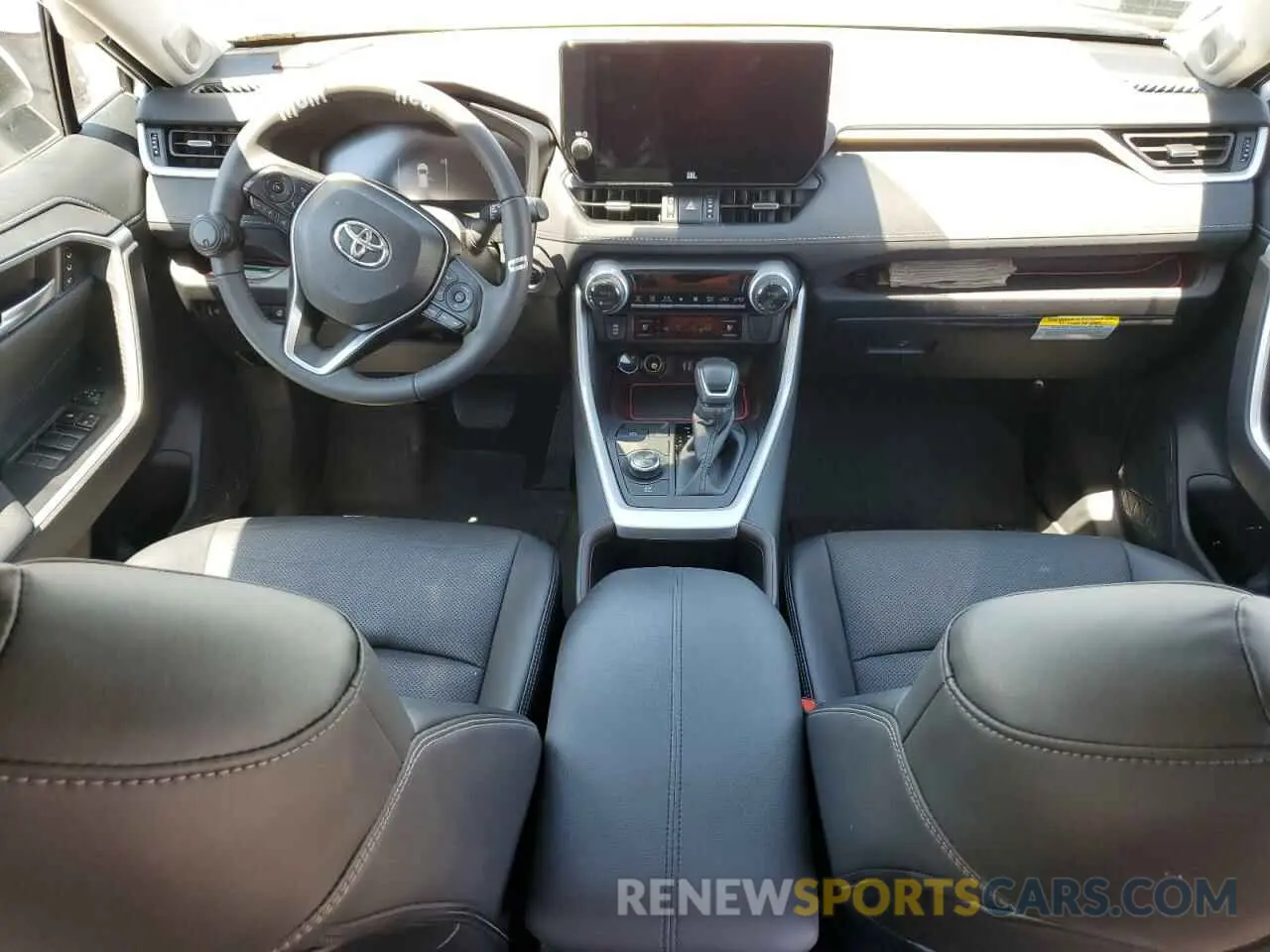 8 Photograph of a damaged car 4T3D6RFV0RU142204 TOYOTA RAV4 2024