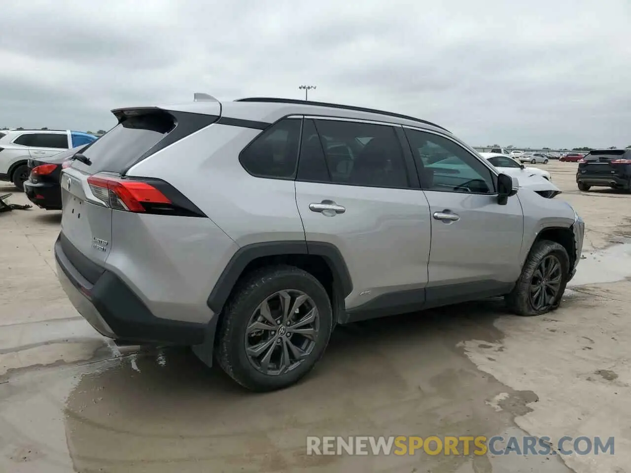 3 Photograph of a damaged car 4T3D6RFV8RU141608 TOYOTA RAV4 2024