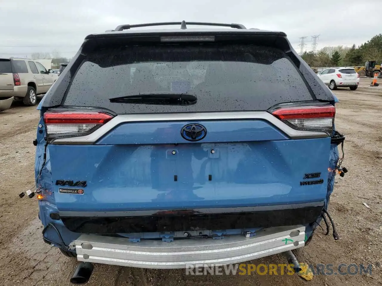 6 Photograph of a damaged car 4T3E6RFV2RU163446 TOYOTA RAV4 2024