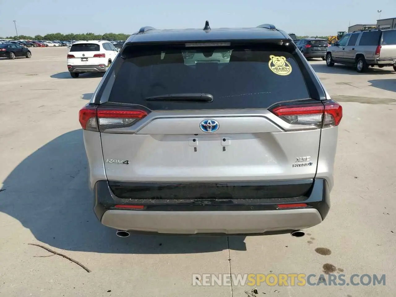 6 Photograph of a damaged car 4T3E6RFV3RU148549 TOYOTA RAV4 2024