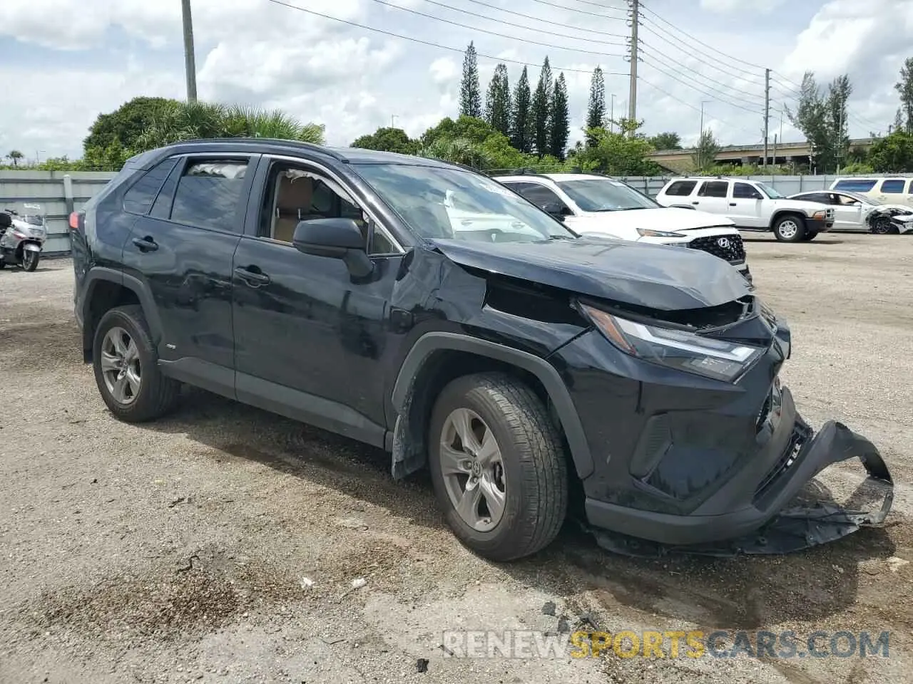 4 Photograph of a damaged car 4T3LWRFV1RU126279 TOYOTA RAV4 2024