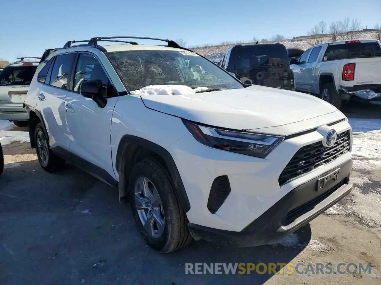 4 Photograph of a damaged car 4T3LWRFV2RU114030 TOYOTA RAV4 2024