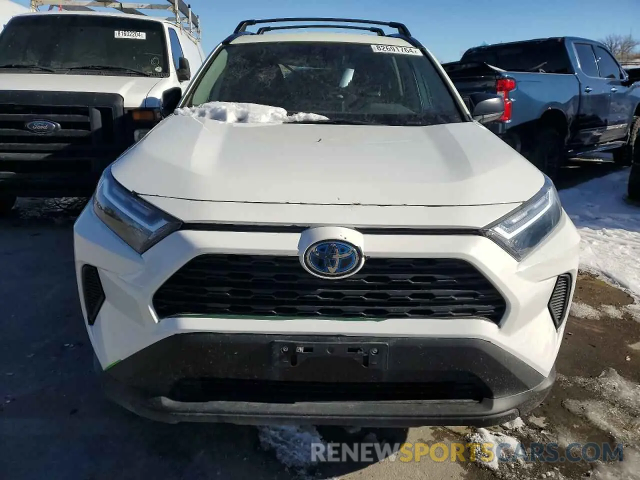 5 Photograph of a damaged car 4T3LWRFV2RU114030 TOYOTA RAV4 2024