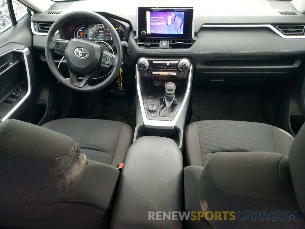 8 Photograph of a damaged car 4T3LWRFV2RU114030 TOYOTA RAV4 2024