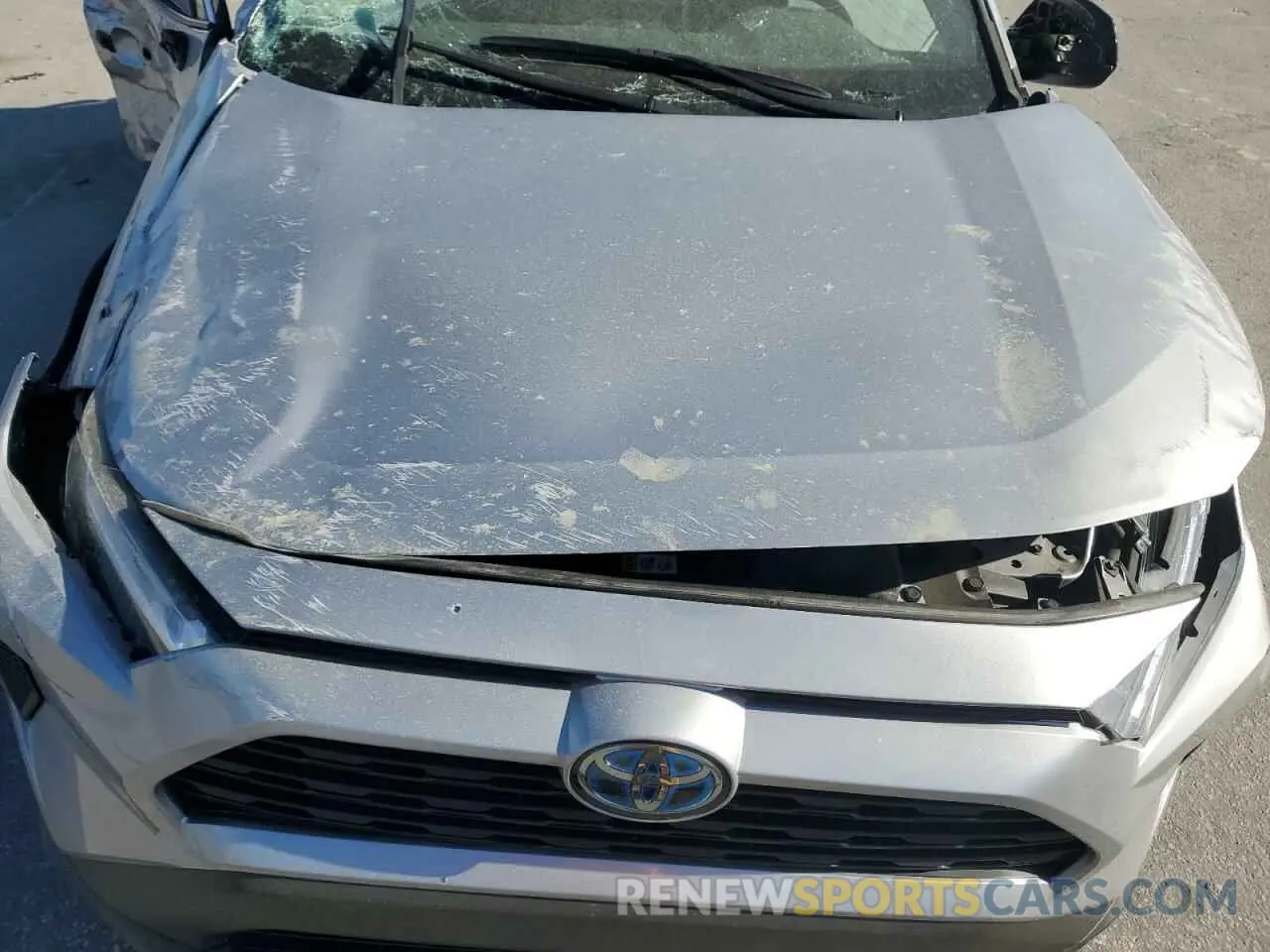 12 Photograph of a damaged car 4T3LWRFV3RU128499 TOYOTA RAV4 2024