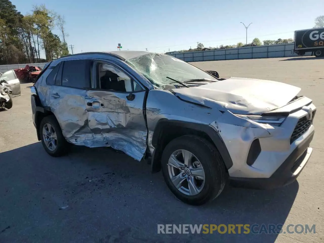 4 Photograph of a damaged car 4T3LWRFV3RU128499 TOYOTA RAV4 2024