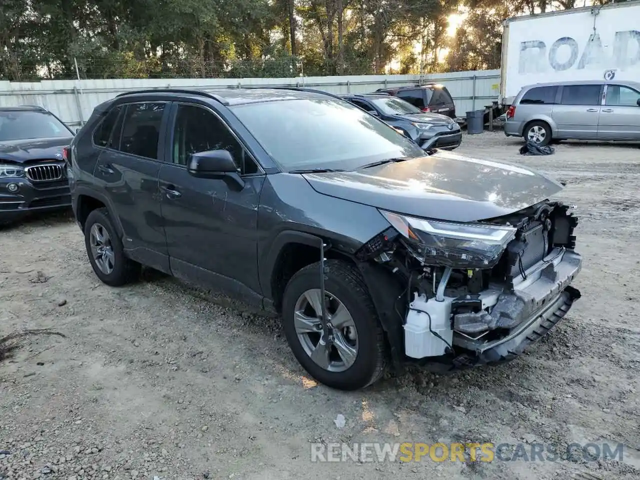 4 Photograph of a damaged car 4T3LWRFV3RU147649 TOYOTA RAV4 2024