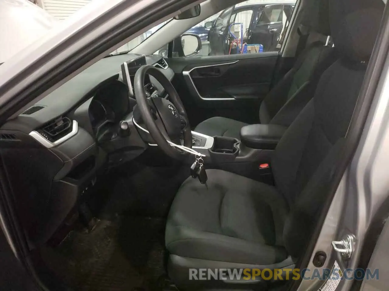 7 Photograph of a damaged car 4T3LWRFV4RU118533 TOYOTA RAV4 2024