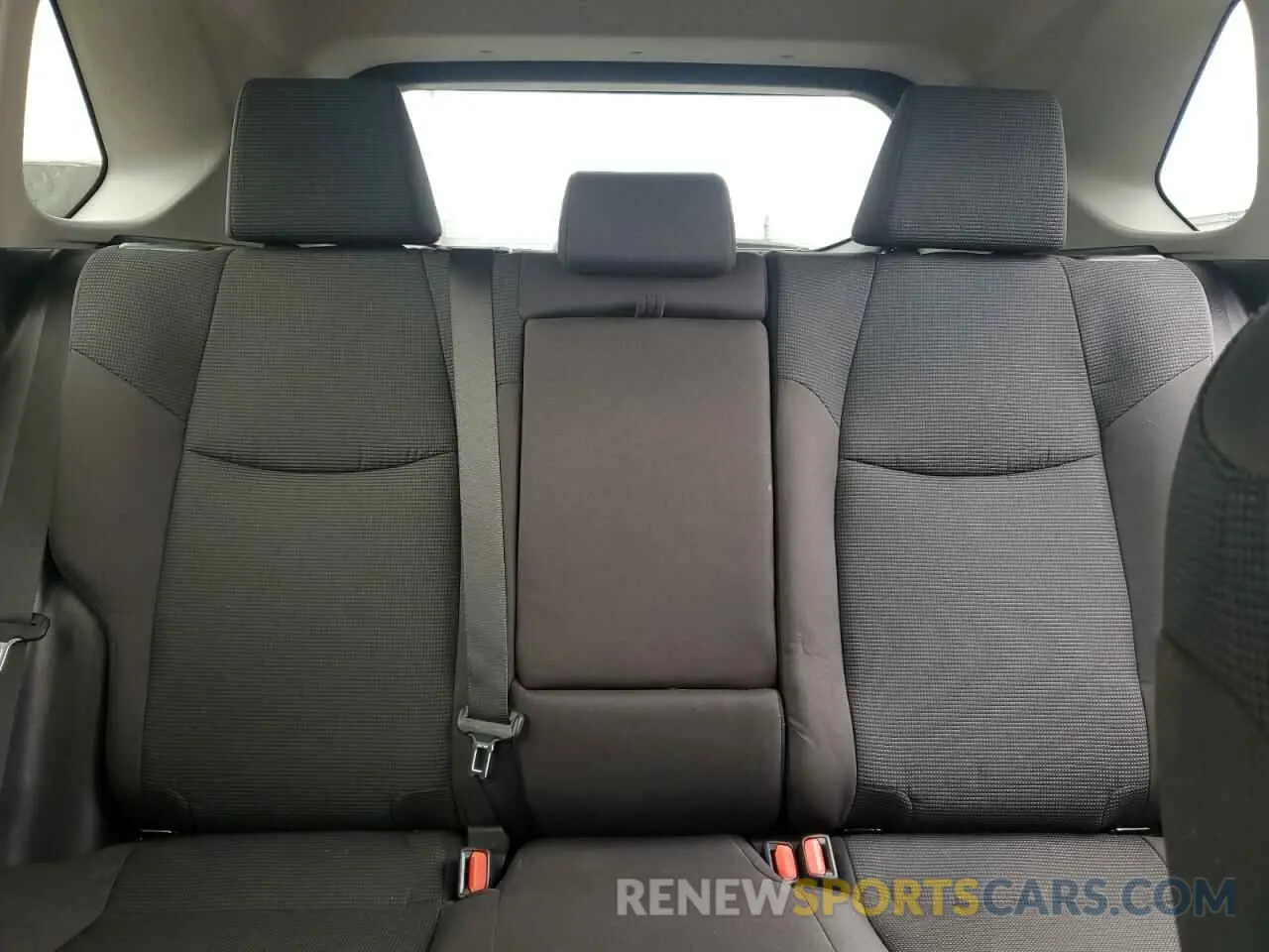 10 Photograph of a damaged car 4T3LWRFV4RU160992 TOYOTA RAV4 2024