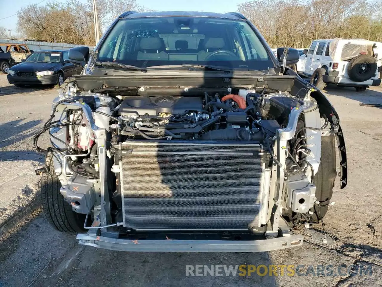 5 Photograph of a damaged car 4T3LWRFV5RU113504 TOYOTA RAV4 2024