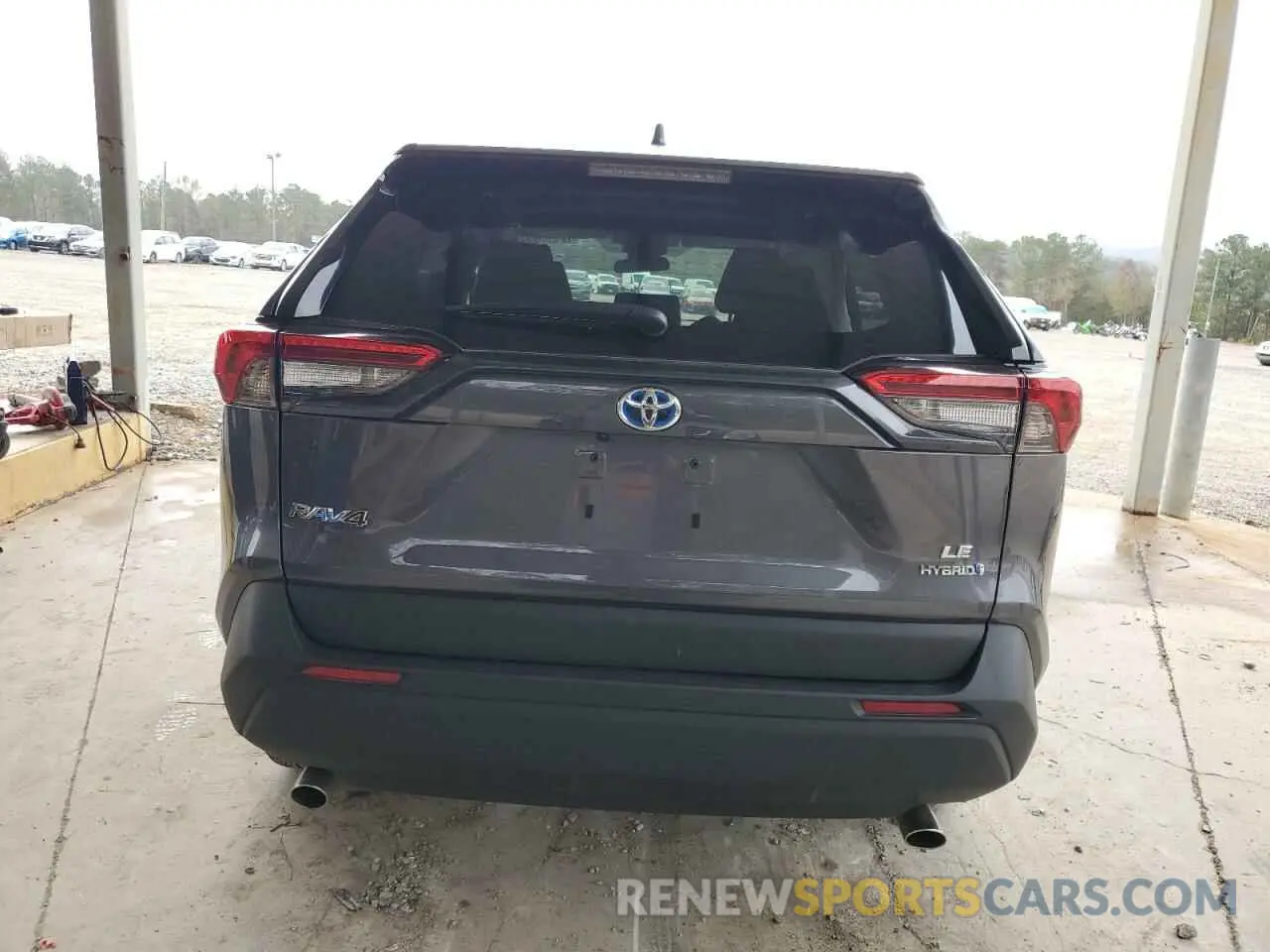 6 Photograph of a damaged car 4T3LWRFV5RU130397 TOYOTA RAV4 2024