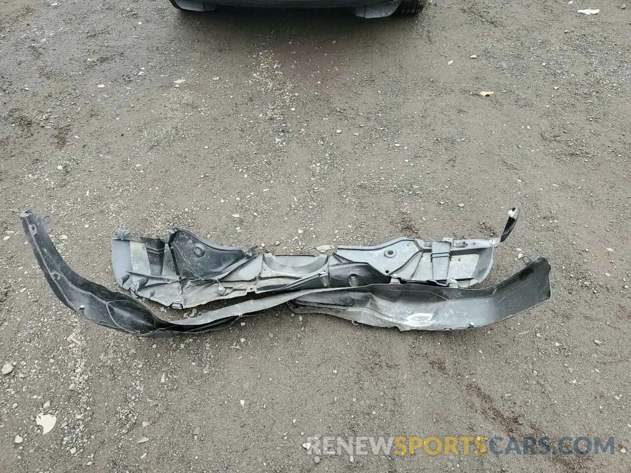 13 Photograph of a damaged car 4T3LWRFV5RU148219 TOYOTA RAV4 2024
