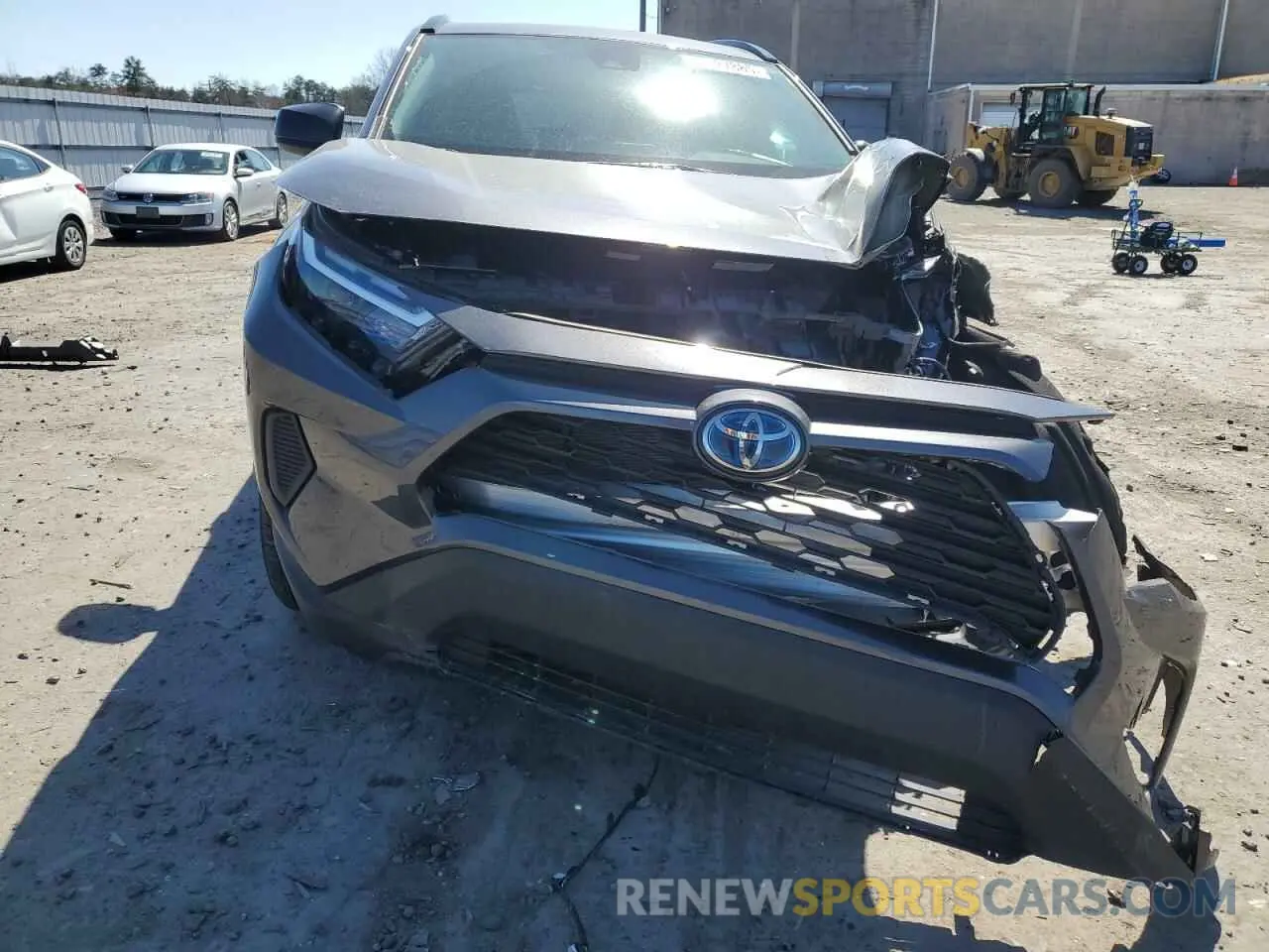 5 Photograph of a damaged car 4T3LWRFV9RU152046 TOYOTA RAV4 2024