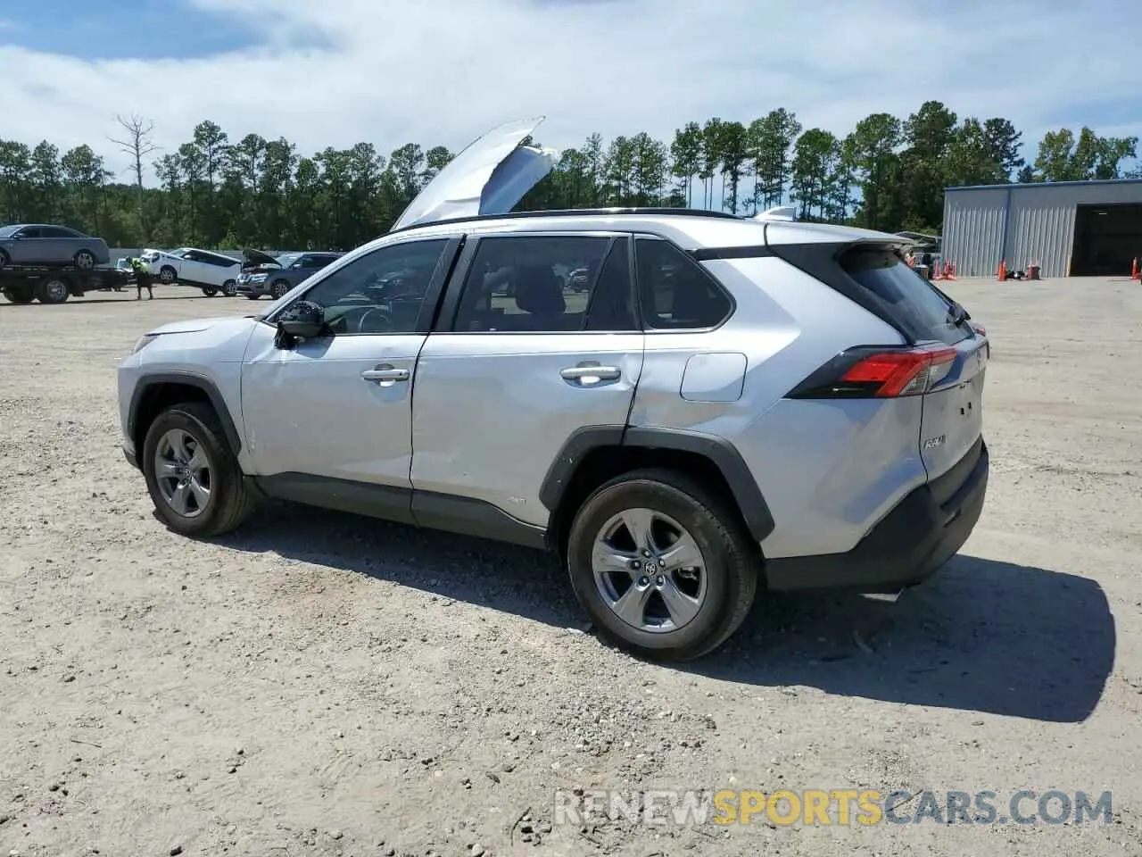 2 Photograph of a damaged car 4T3LWRFVXRU125647 TOYOTA RAV4 2024