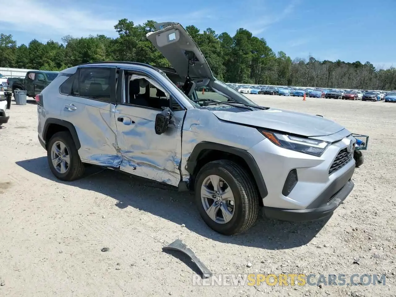 4 Photograph of a damaged car 4T3LWRFVXRU125647 TOYOTA RAV4 2024