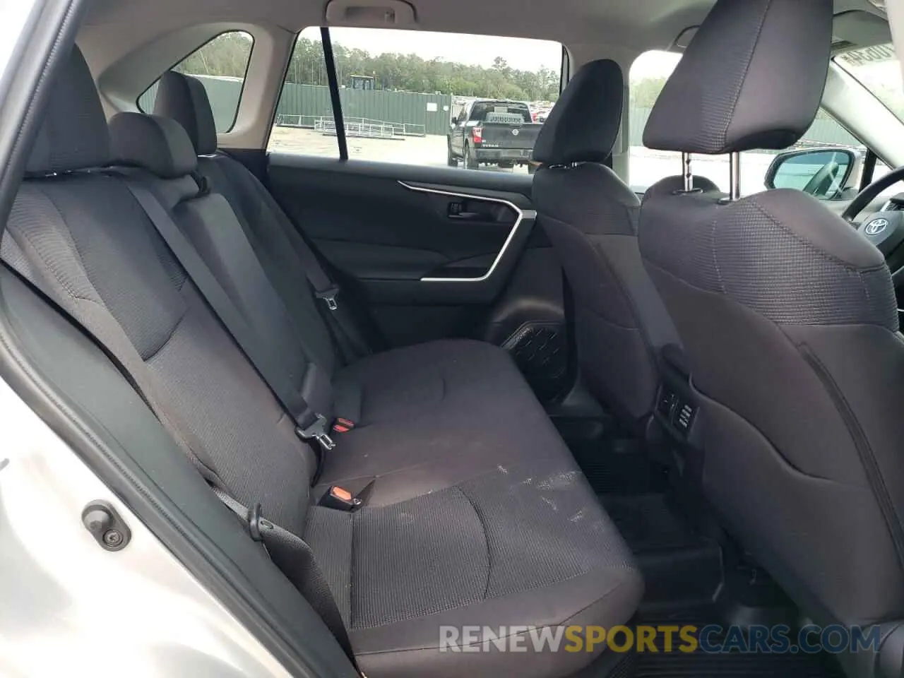 11 Photograph of a damaged car 4T3LWRFVXRU139712 TOYOTA RAV4 2024