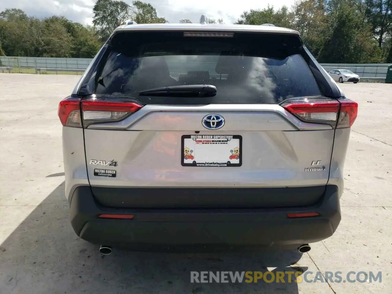 6 Photograph of a damaged car 4T3LWRFVXRU139712 TOYOTA RAV4 2024