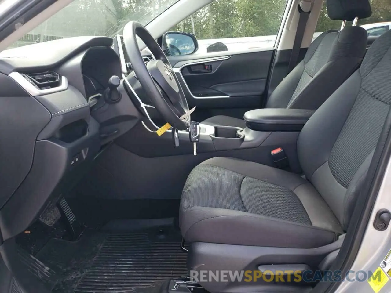 7 Photograph of a damaged car 4T3LWRFVXRU139712 TOYOTA RAV4 2024