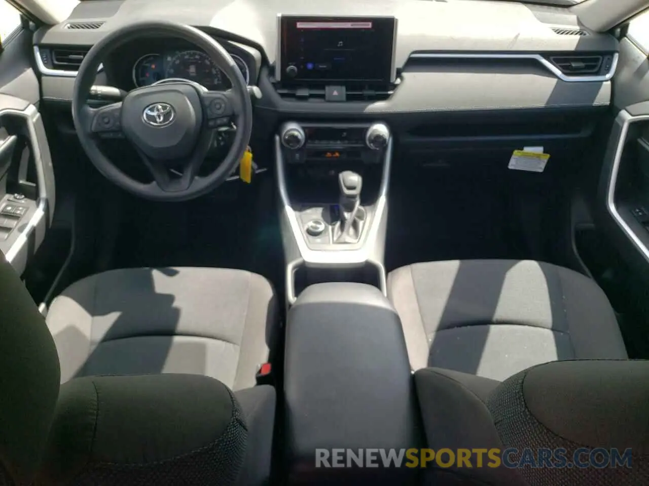 8 Photograph of a damaged car 4T3LWRFVXRU139712 TOYOTA RAV4 2024