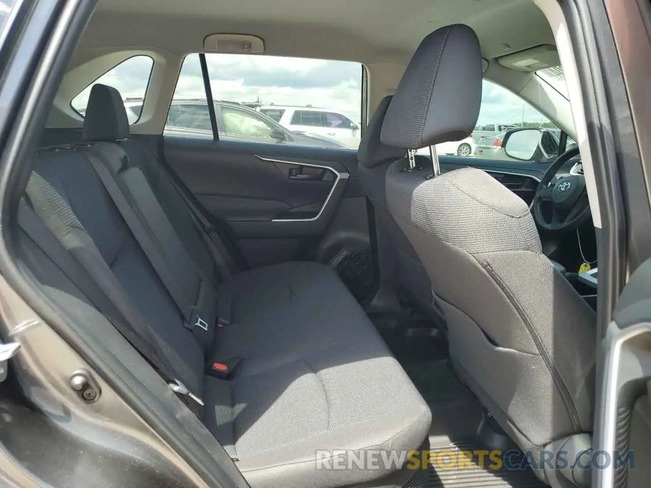 11 Photograph of a damaged car 4T3MWRFV3RU145209 TOYOTA RAV4 2024