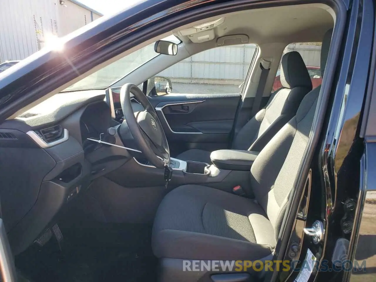 7 Photograph of a damaged car 4T3MWRFV7RU123648 TOYOTA RAV4 2024