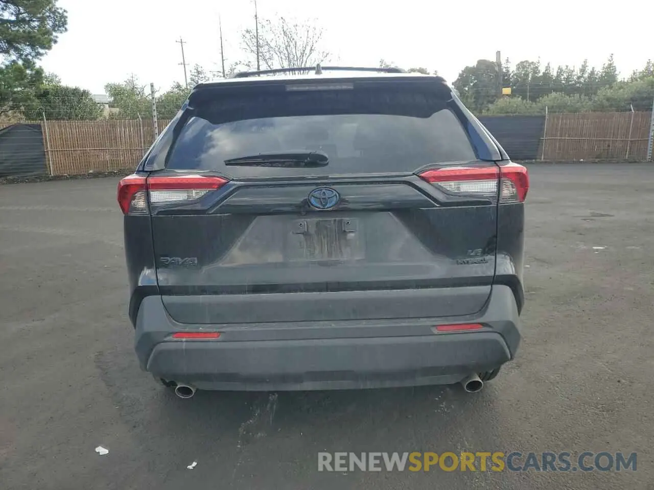 6 Photograph of a damaged car 4T3MWRFV7RU136951 TOYOTA RAV4 2024