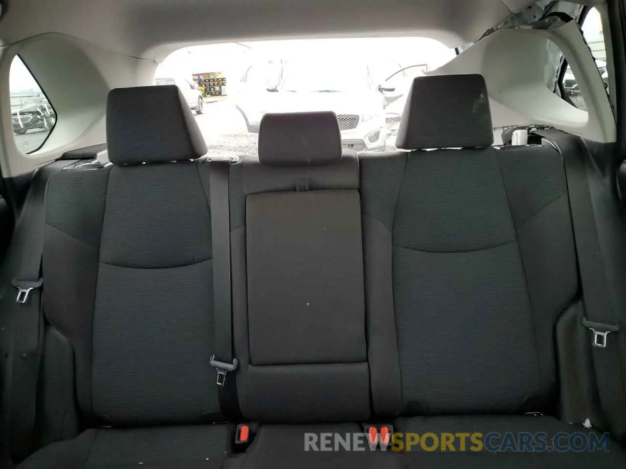 10 Photograph of a damaged car 4T3MWRFV8RU139809 TOYOTA RAV4 2024