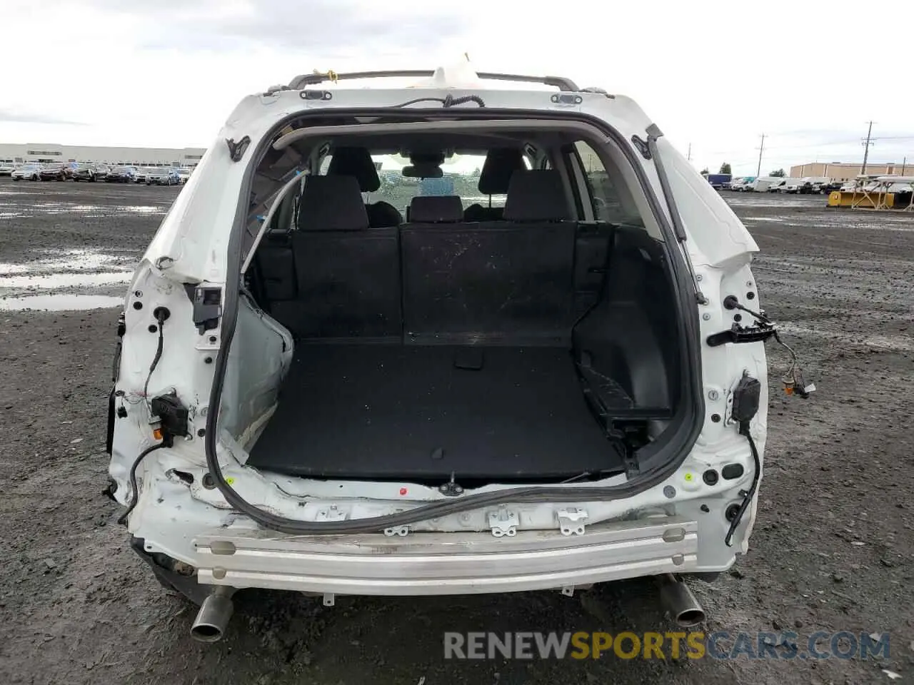 6 Photograph of a damaged car 4T3MWRFV8RU139809 TOYOTA RAV4 2024