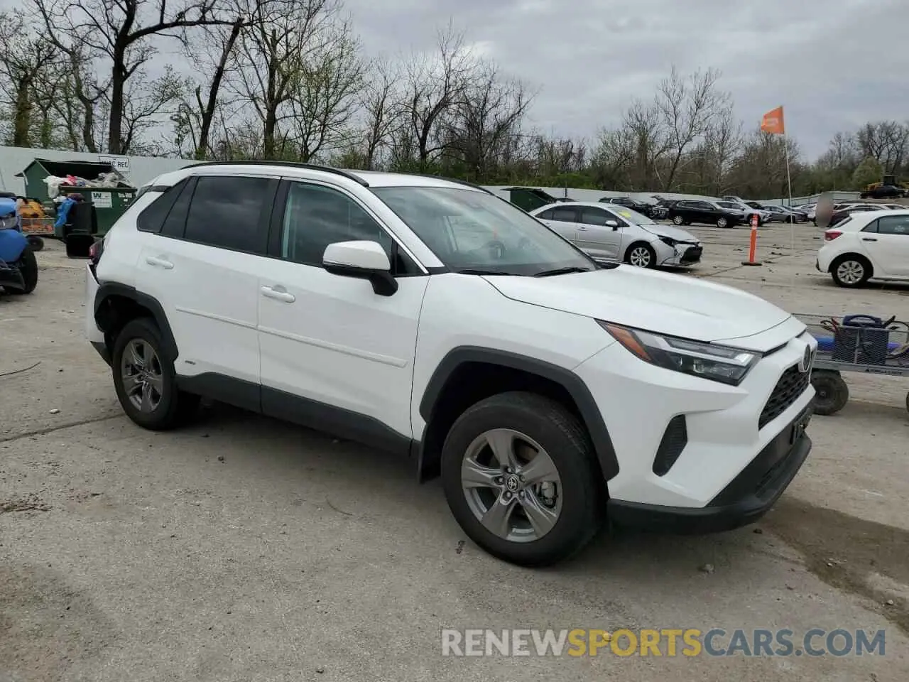 4 Photograph of a damaged car 4T3RWRFV0RU130883 TOYOTA RAV4 2024