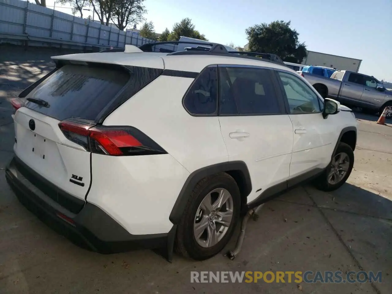 3 Photograph of a damaged car 4T3RWRFV1RU138362 TOYOTA RAV4 2024