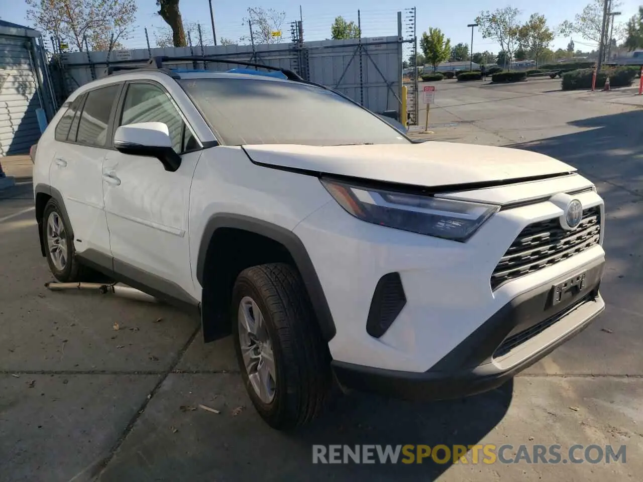 4 Photograph of a damaged car 4T3RWRFV1RU138362 TOYOTA RAV4 2024