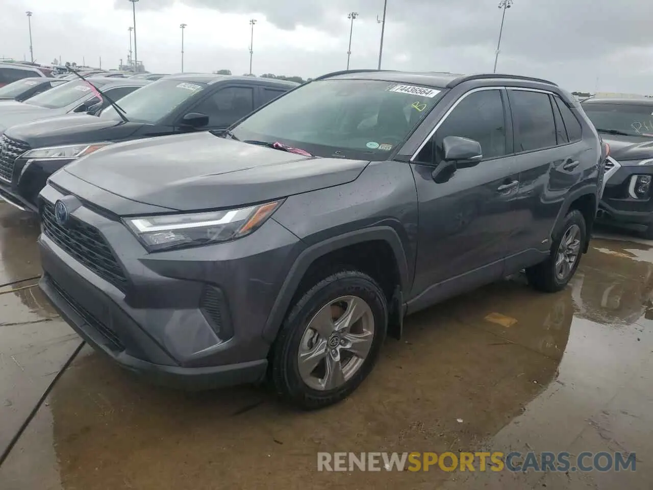 1 Photograph of a damaged car 4T3RWRFV3RU134720 TOYOTA RAV4 2024