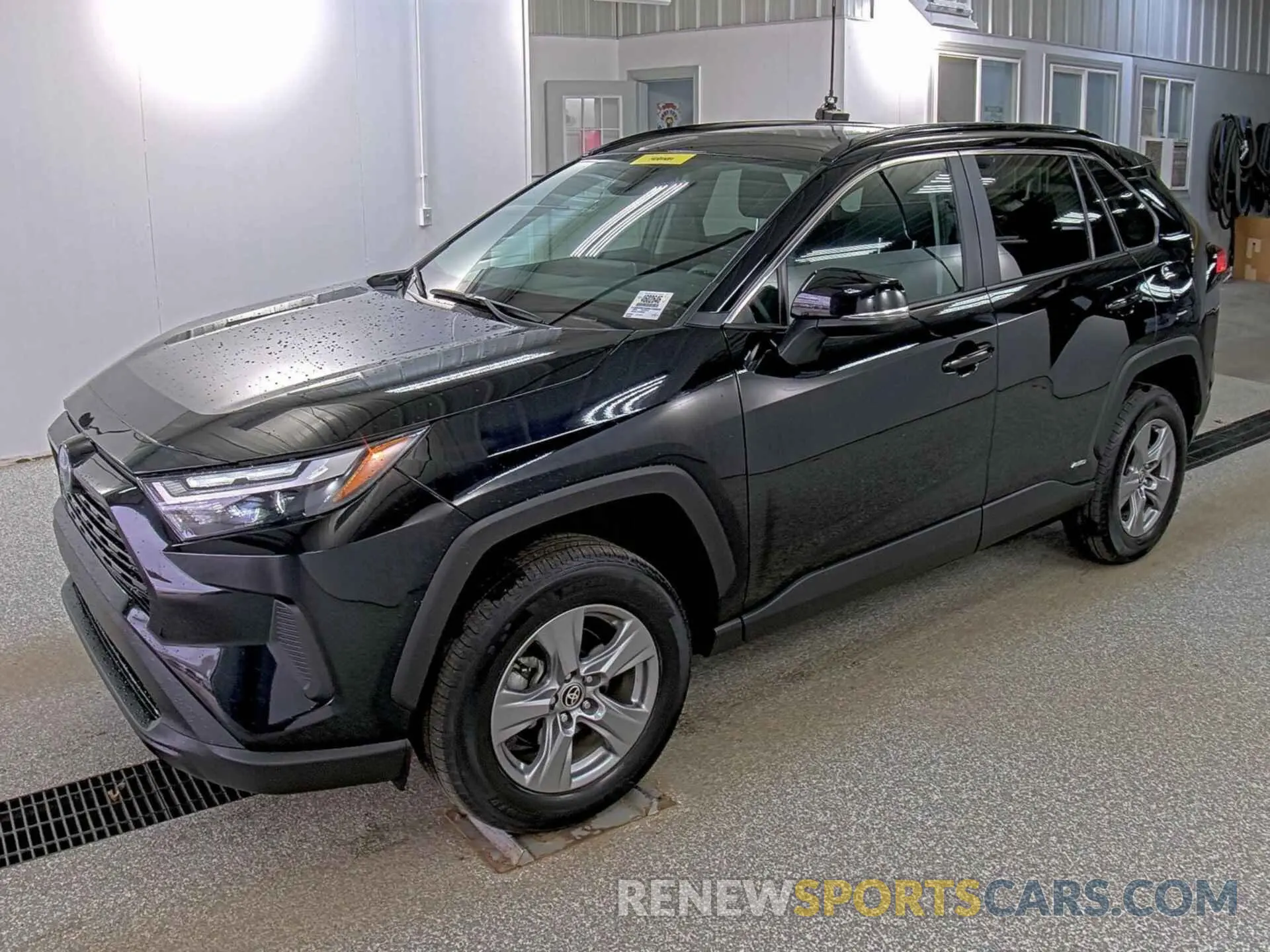 13 Photograph of a damaged car 4T3RWRFV3RU149623 TOYOTA RAV4 2024