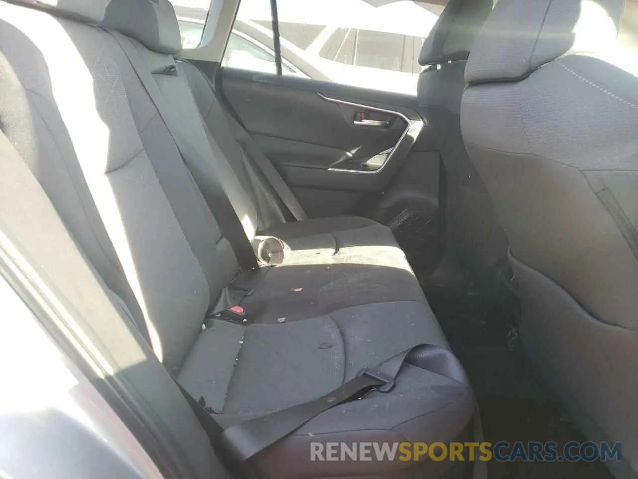 10 Photograph of a damaged car 4T3RWRFV4RU135620 TOYOTA RAV4 2024