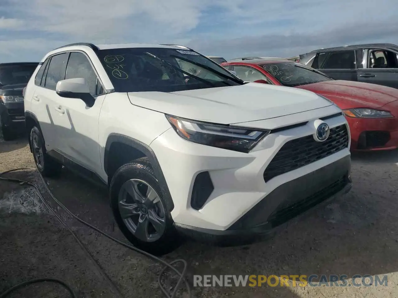 4 Photograph of a damaged car 4T3RWRFV4RU154829 TOYOTA RAV4 2024