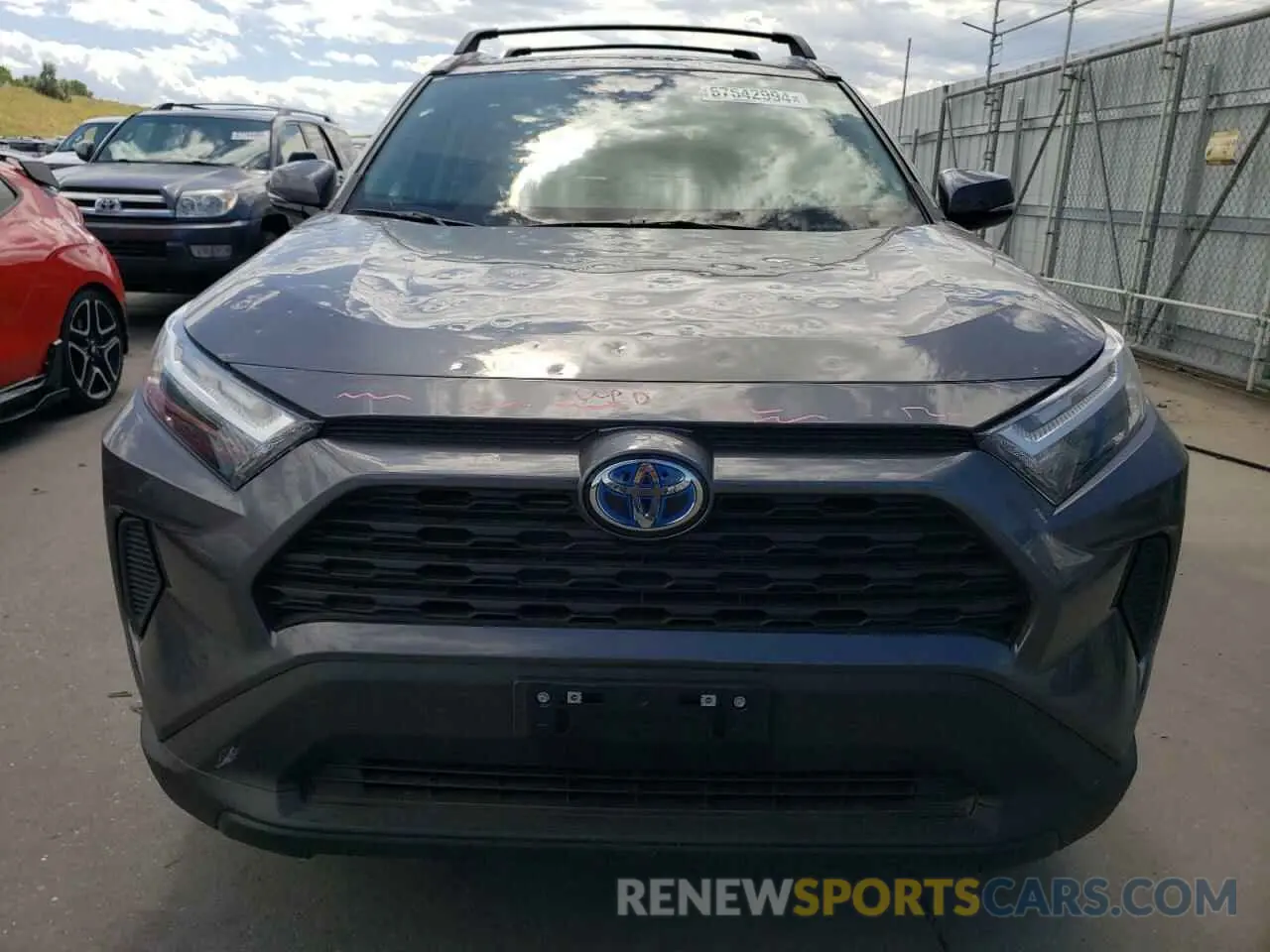 5 Photograph of a damaged car 4T3RWRFV5RU126781 TOYOTA RAV4 2024