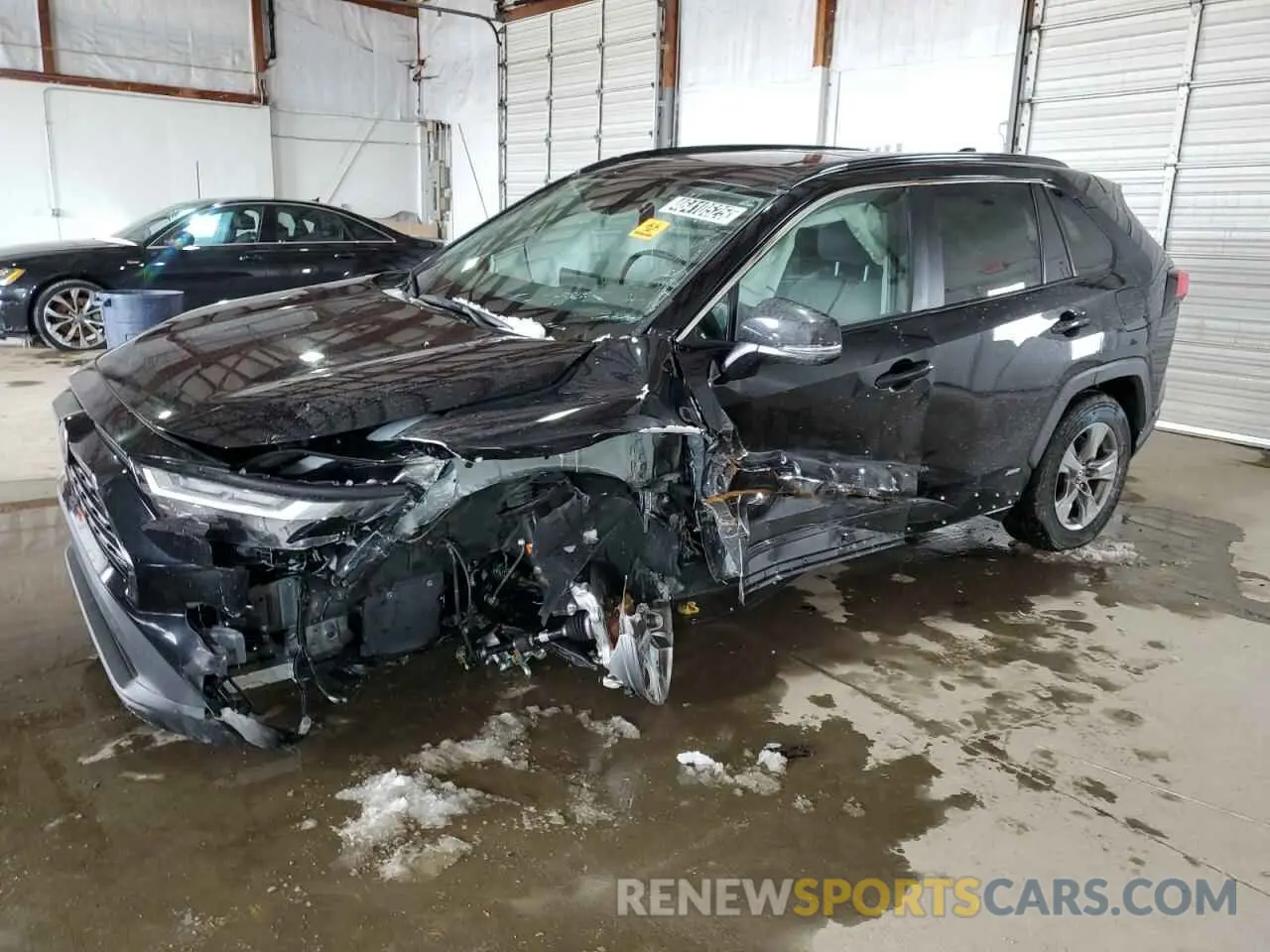 1 Photograph of a damaged car 4T3RWRFV5RU136890 TOYOTA RAV4 2024