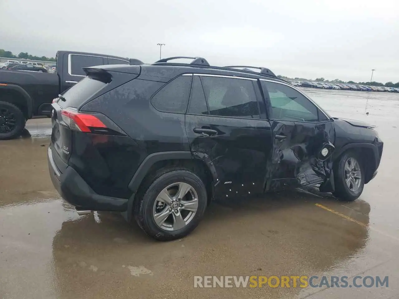 3 Photograph of a damaged car 4T3RWRFV6RU136736 TOYOTA RAV4 2024