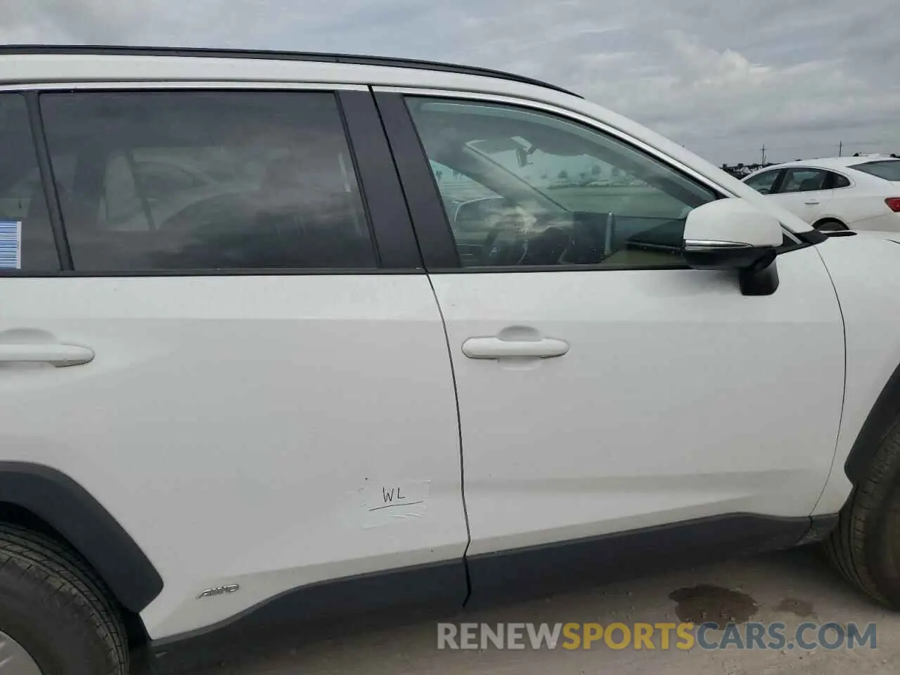 13 Photograph of a damaged car 4T3RWRFV6RU149728 TOYOTA RAV4 2024