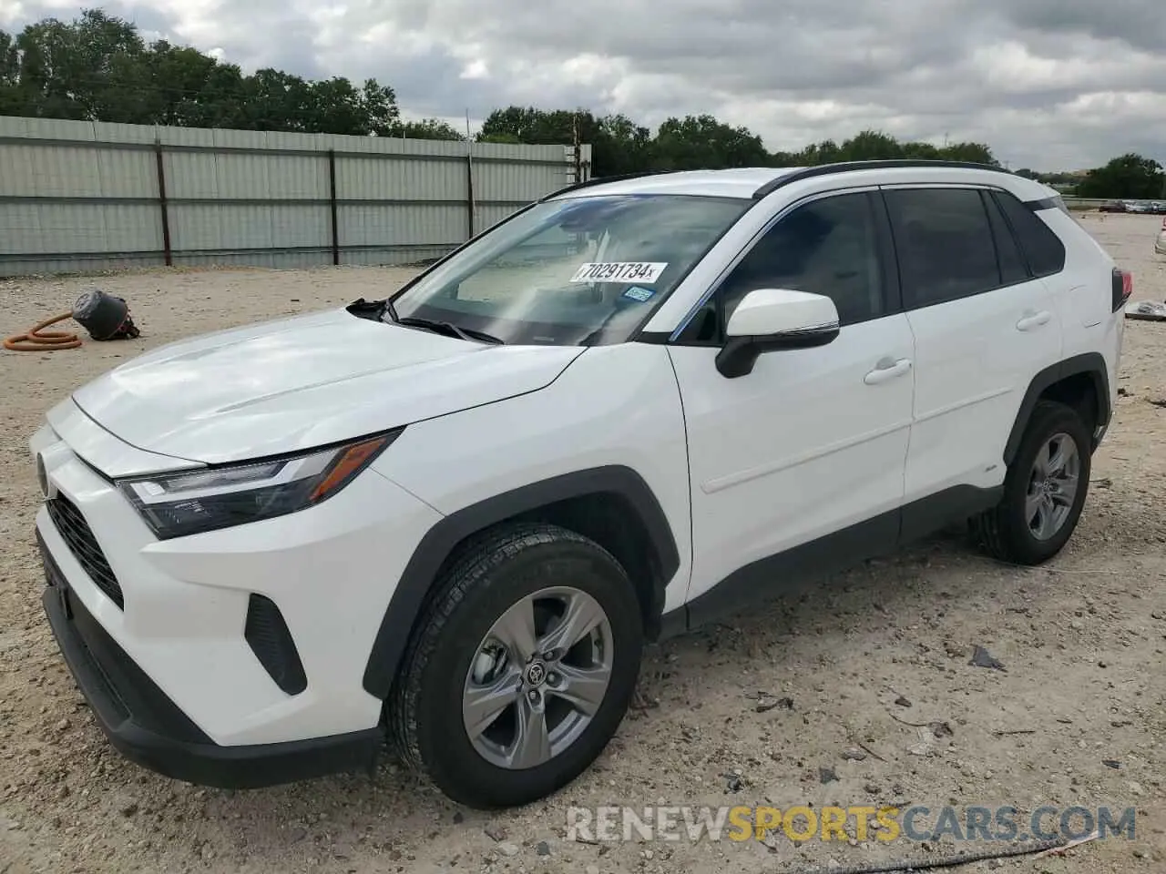 1 Photograph of a damaged car 4T3RWRFV7RU121307 TOYOTA RAV4 2024