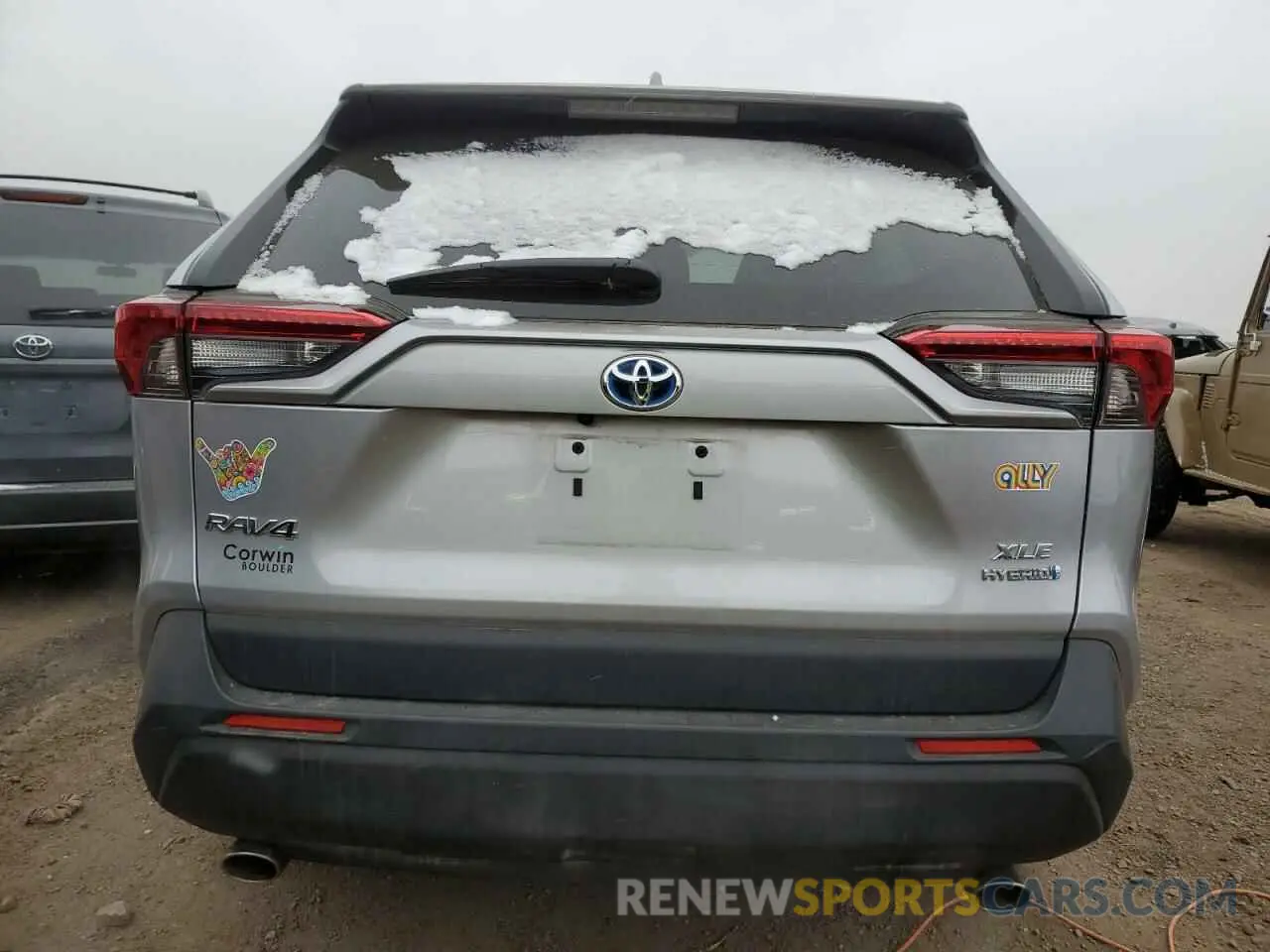 6 Photograph of a damaged car 4T3RWRFV8RU122157 TOYOTA RAV4 2024