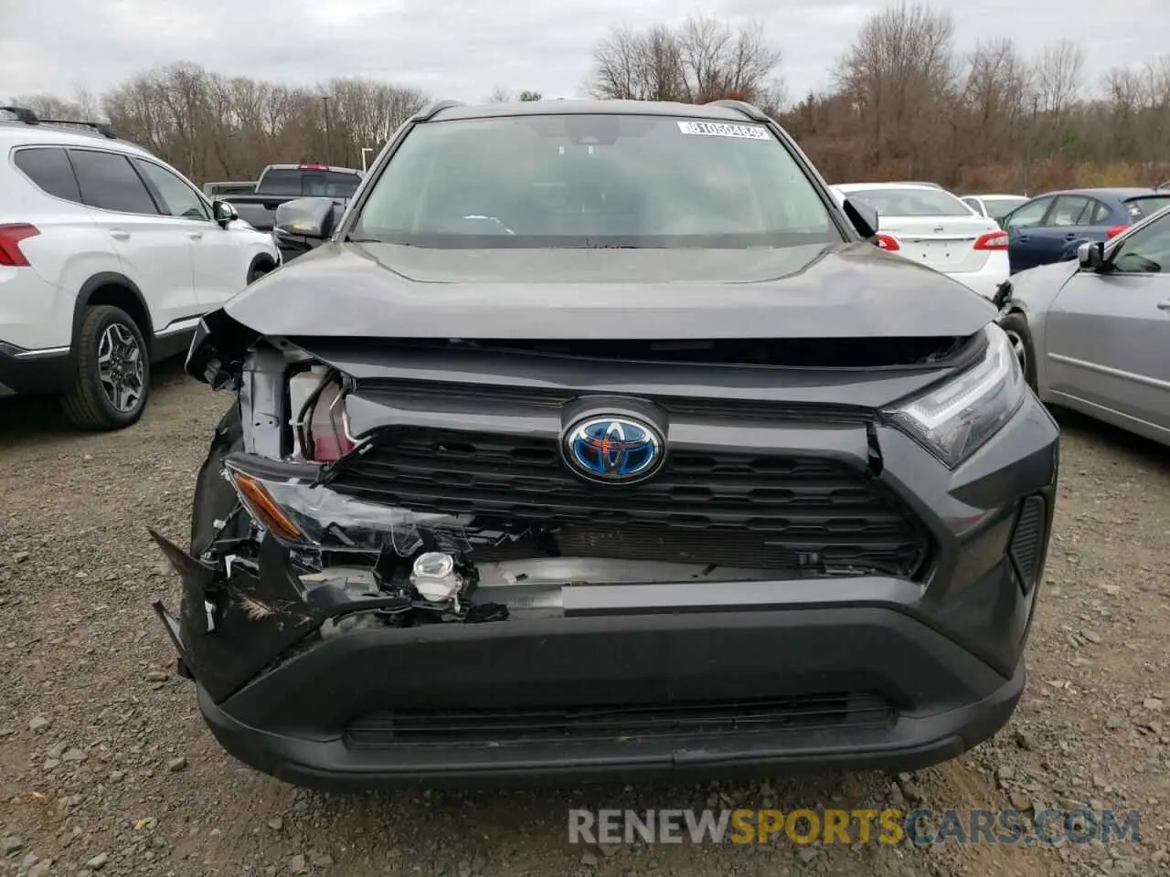 5 Photograph of a damaged car 4T3RWRFV8RU126161 TOYOTA RAV4 2024