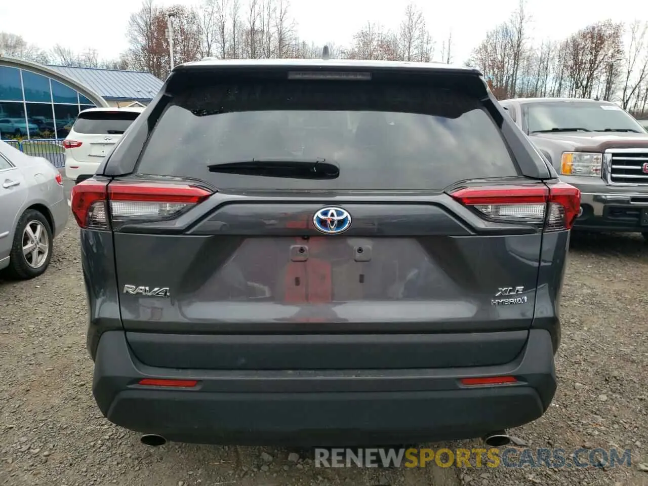 6 Photograph of a damaged car 4T3RWRFV8RU126161 TOYOTA RAV4 2024