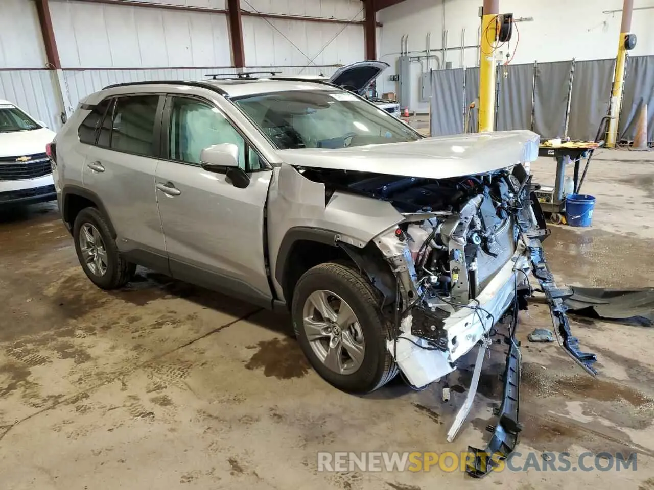 4 Photograph of a damaged car 4T3RWRFV8RU157670 TOYOTA RAV4 2024