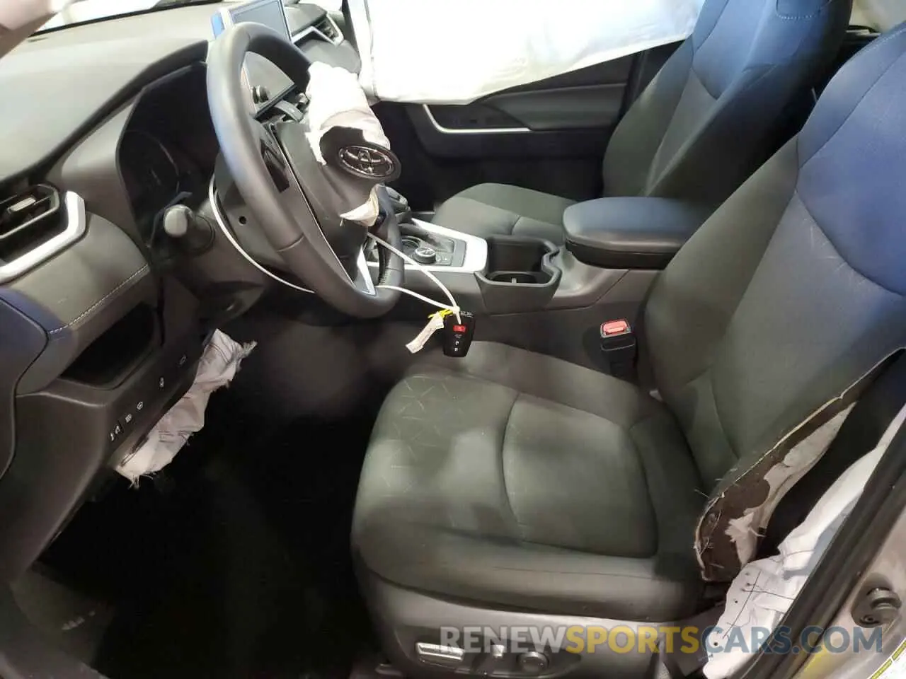 7 Photograph of a damaged car 4T3RWRFV8RU157670 TOYOTA RAV4 2024