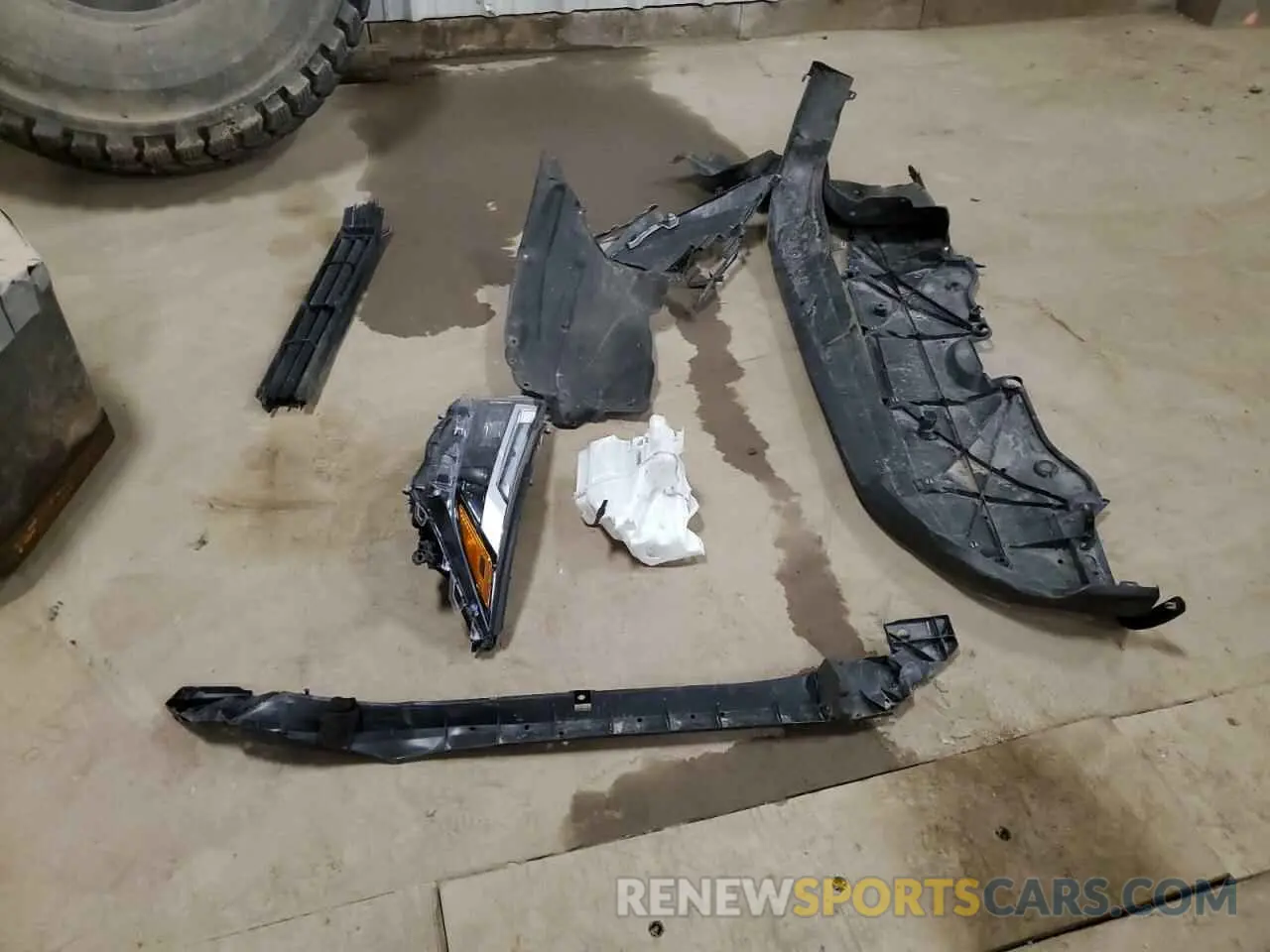 13 Photograph of a damaged car 4T3RWRFVXRU145858 TOYOTA RAV4 2024