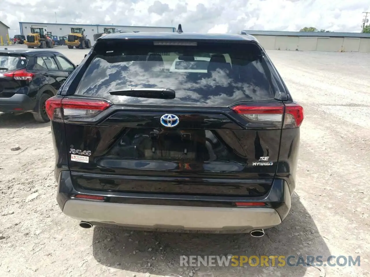 6 Photograph of a damaged car 4T3T6RFV5RU170060 TOYOTA RAV4 2024