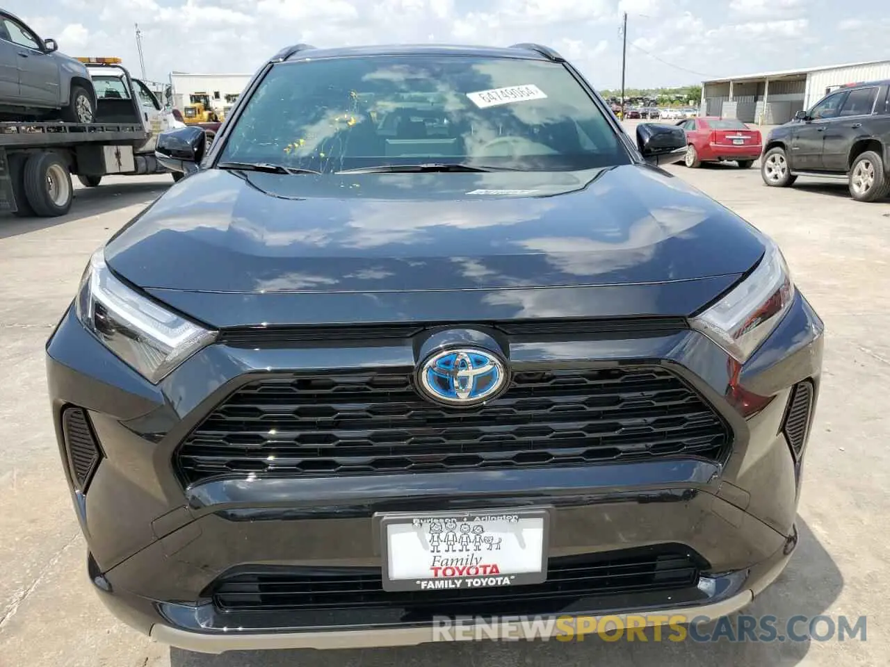 5 Photograph of a damaged car JTM16RFV4RJ054001 TOYOTA RAV4 2024